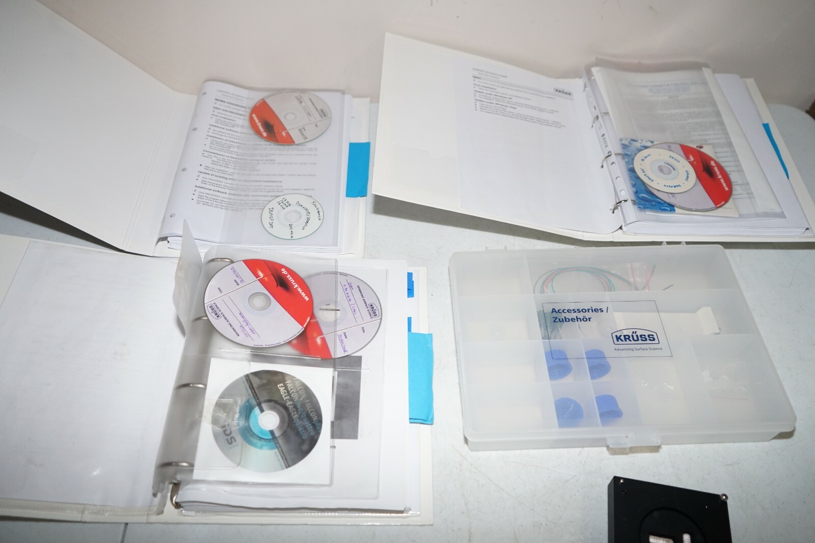^ Kruss DSA 100 Drop Shape Analyzer