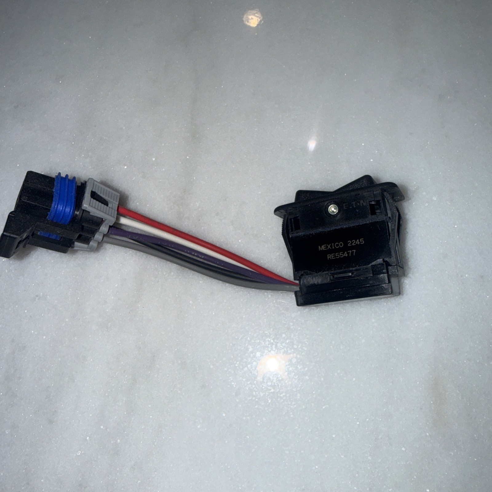John Deere OEM RE55477 Toggle/Rocker Switch MFWD 5065M 5060E 5070E 5075M 5076E