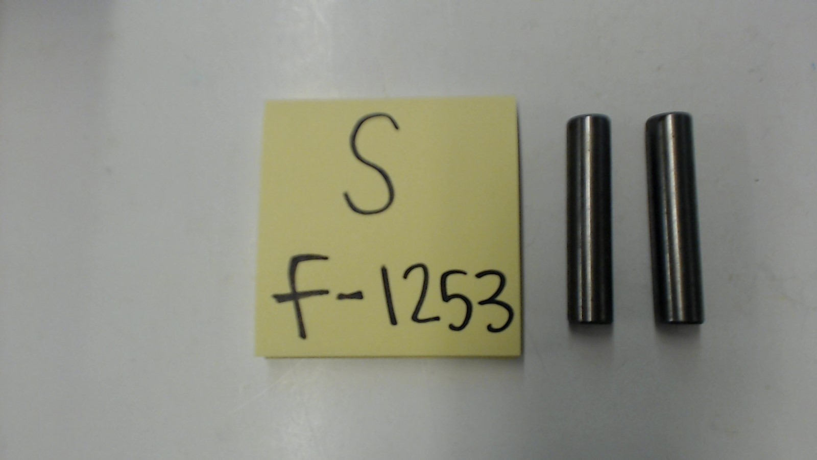 217-3166 Valve Guide Lot of 2