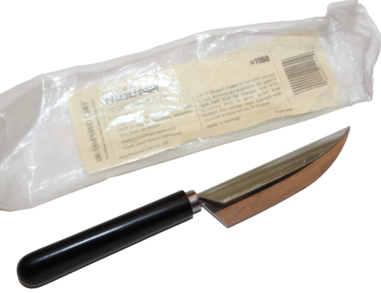 The Pampered Chef V-Shaped Cutter #1160