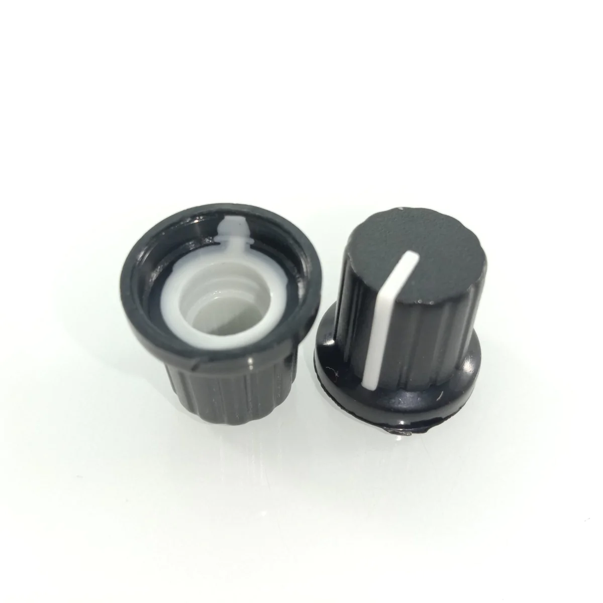 10pcs 6mm Diameter Shaft Hole Plastic Threaded Knurled Potentiometer Knobs Caps