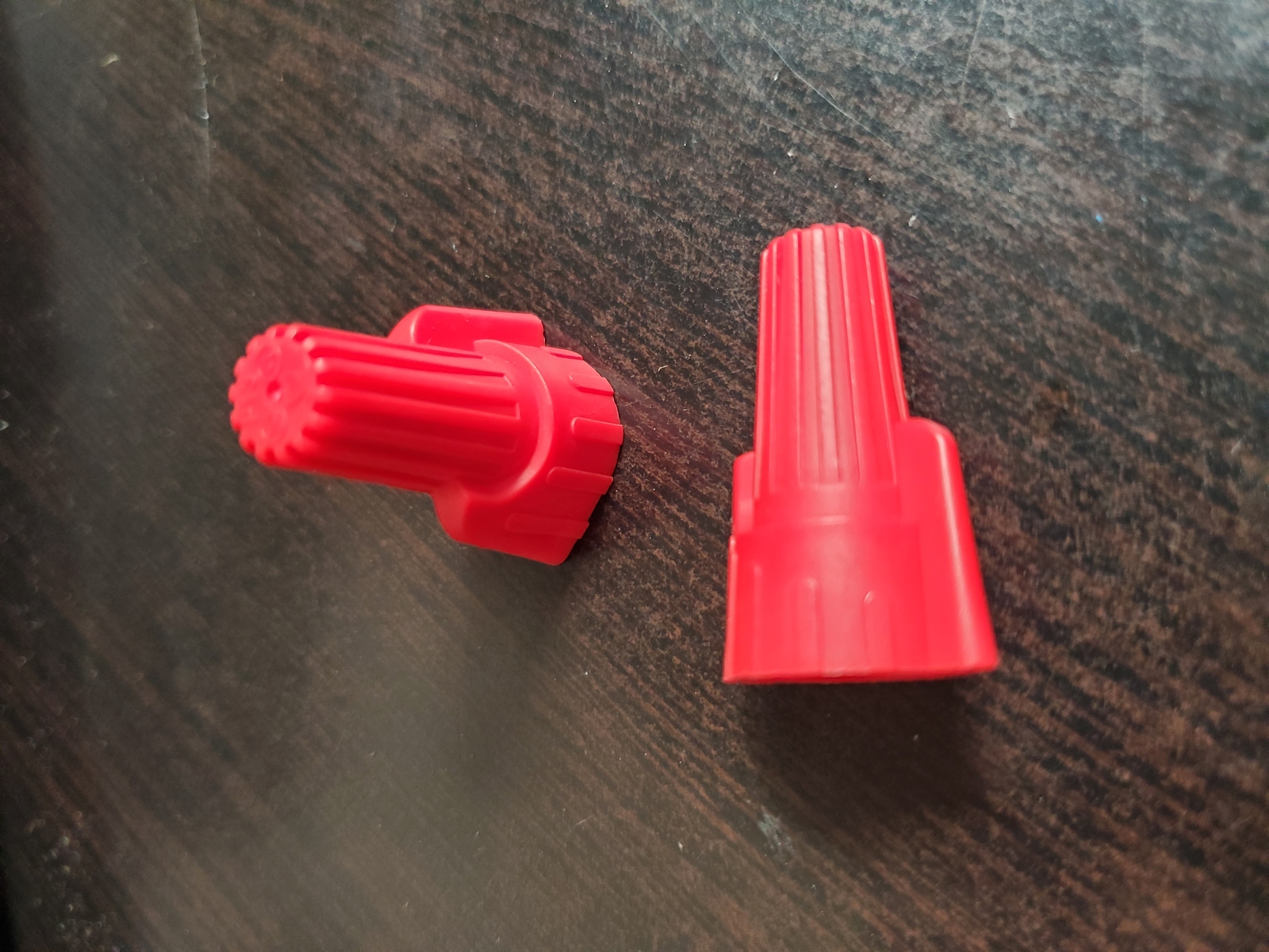 Connectors & Switches P13 Winged Wire Connector Red, 1.25" 10PCS