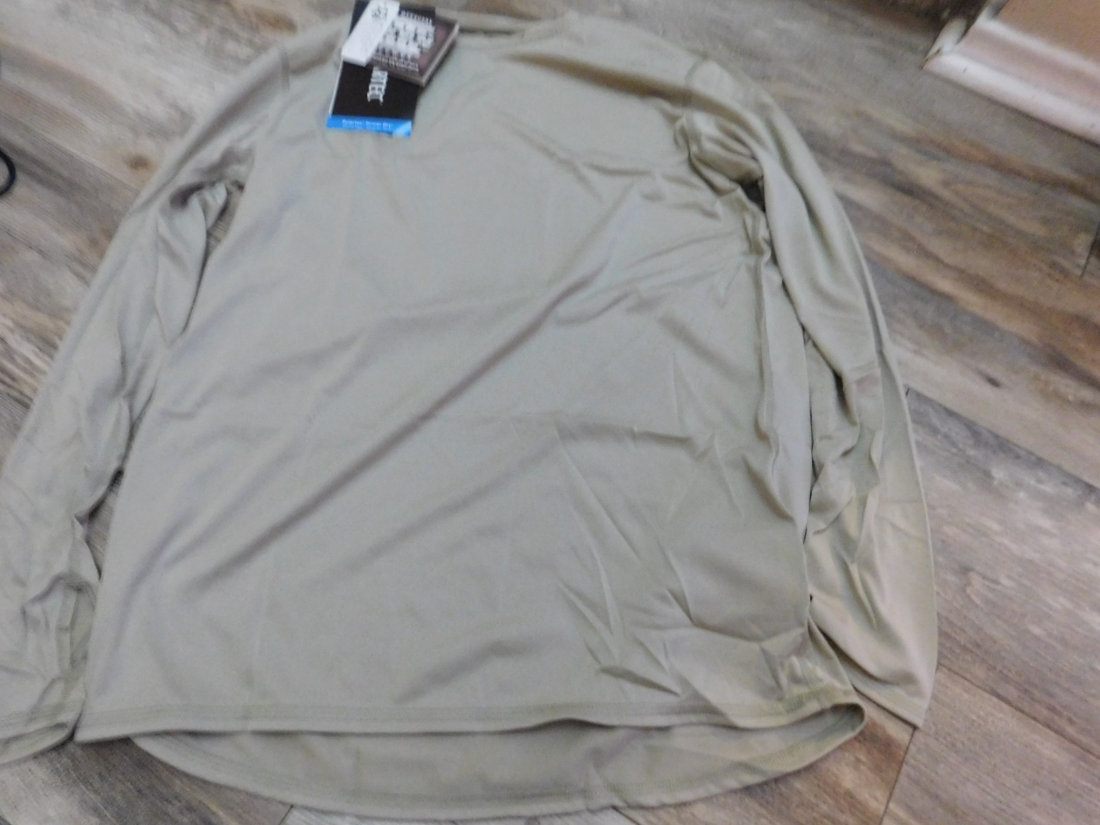 POLARTEC  LIGHT WEIGHT COLD WEATHER UNDERSHIRT G III SIZE MEDIUM-REG NEW