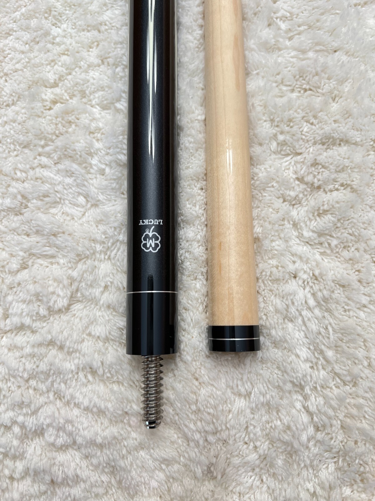 IN STOCK, New McDermott Lucky L16 Pool Cue, FREE Priority Shipping (Black)