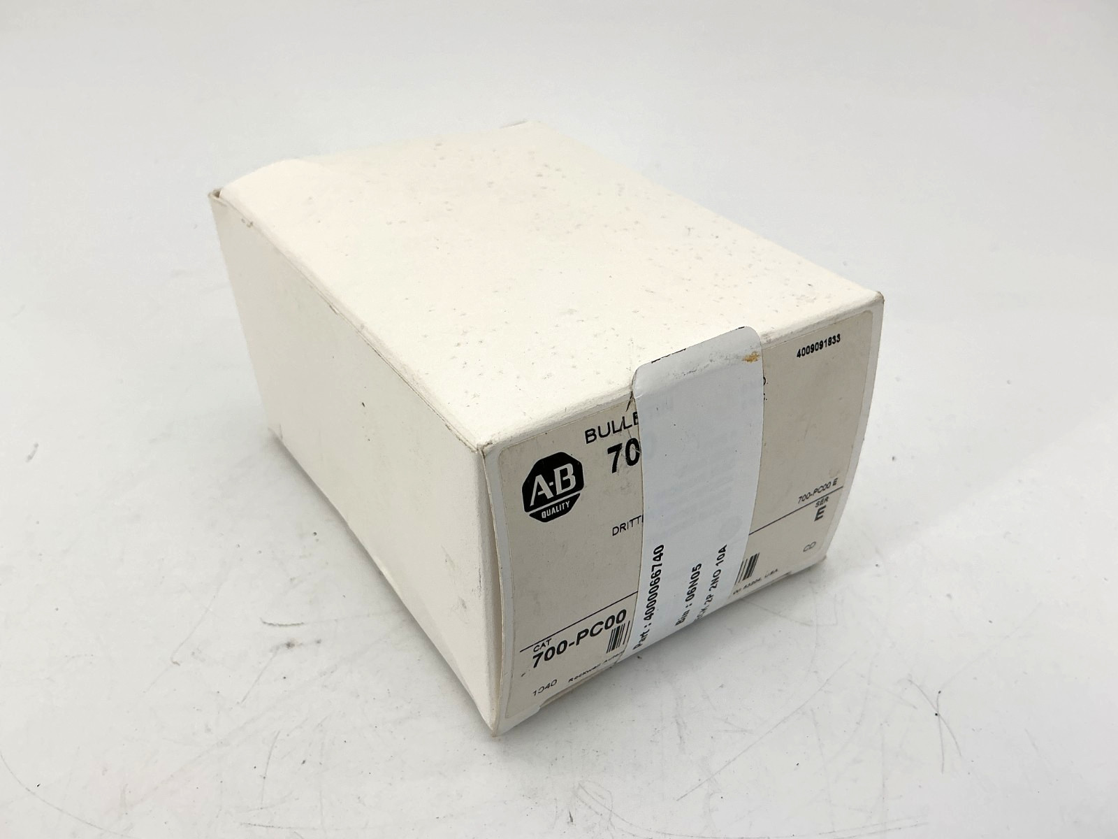 New Allen Bradley 700-PC00 Ser E Relay Third Deck Type P 0-Pole 0NO 700PC00