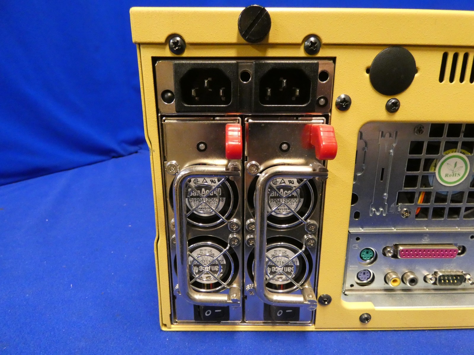 Click Effects Crossfire Broadcast Server for Parts (No Operating System)