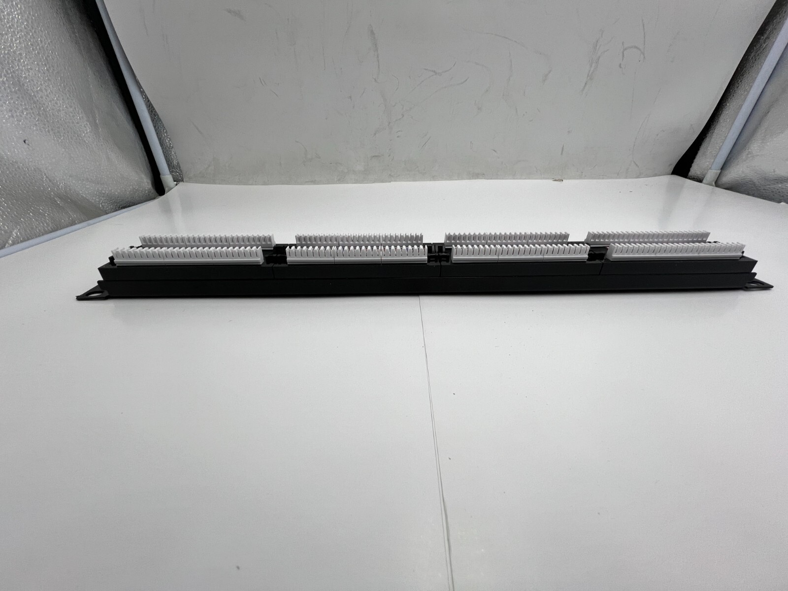 Iwillink Rackmount or Wall Mount Patch Panel Cat6 RJ45 Patch Panel Black