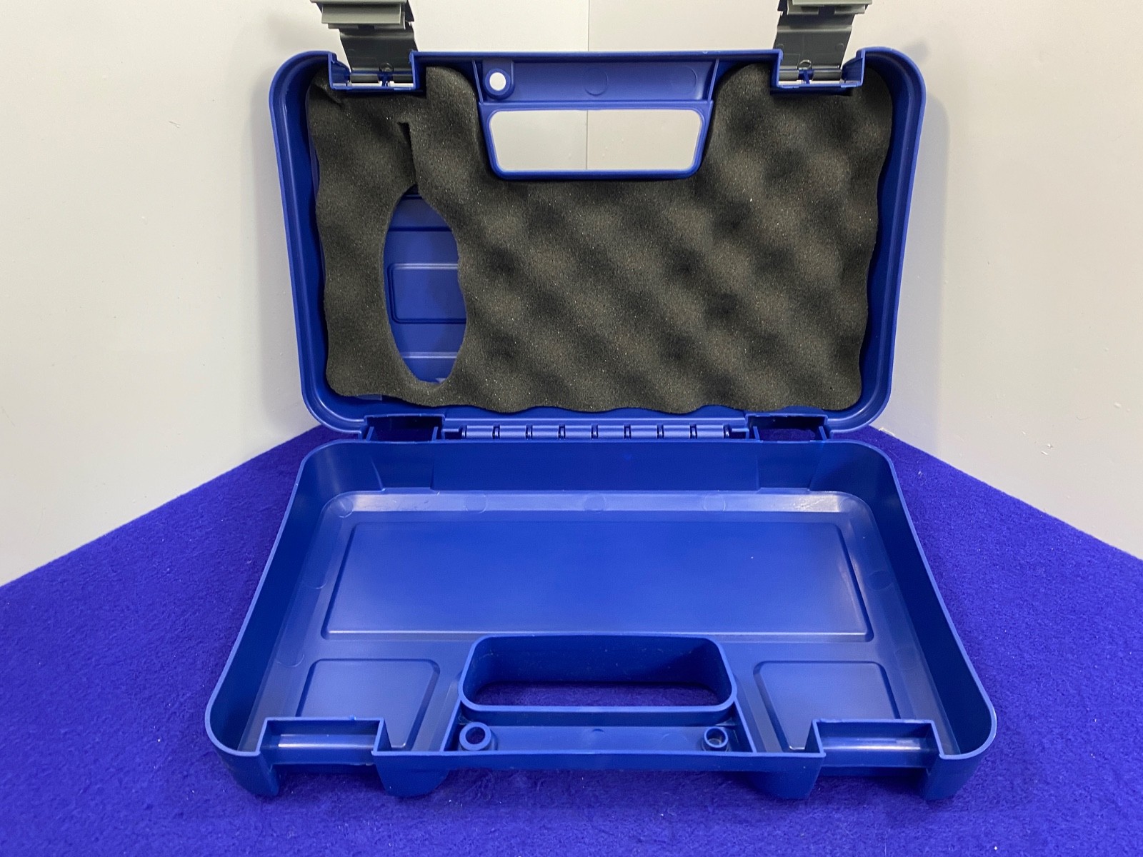 Smith&Wesson Factory Blue Hard Case with Foam Insert & Hoppes Cloth Factory OEM
