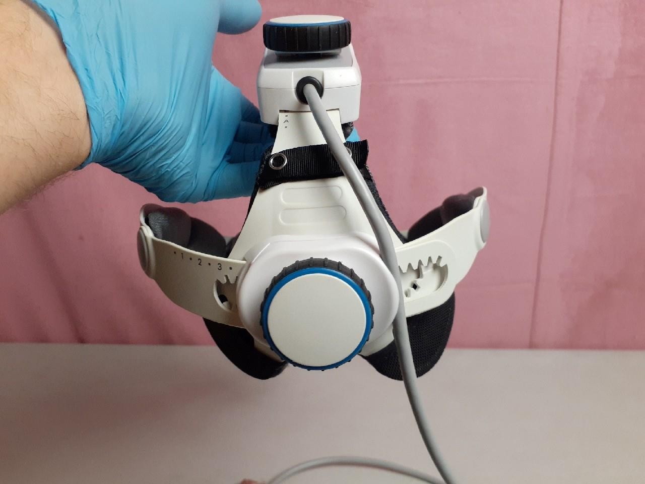 Integra LED Duo 90600 Medical Surgical Headlight Headlite System Battery Operate