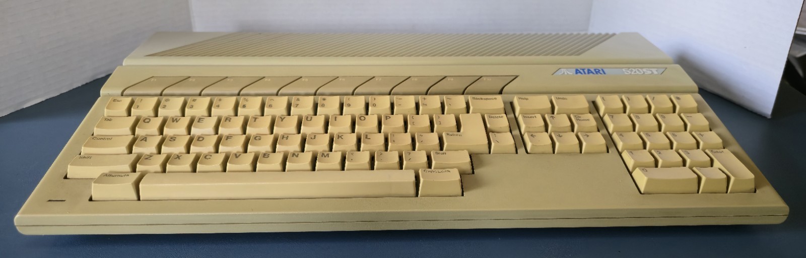 Vintage Atari 520ST Computer (1985) – Untested – For Repair or Parts Only