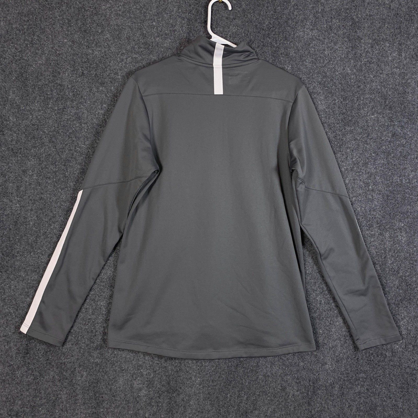 Under Armour Pullover Mens Medium Gray Quarter Zip Long Sleeve All Season Gear