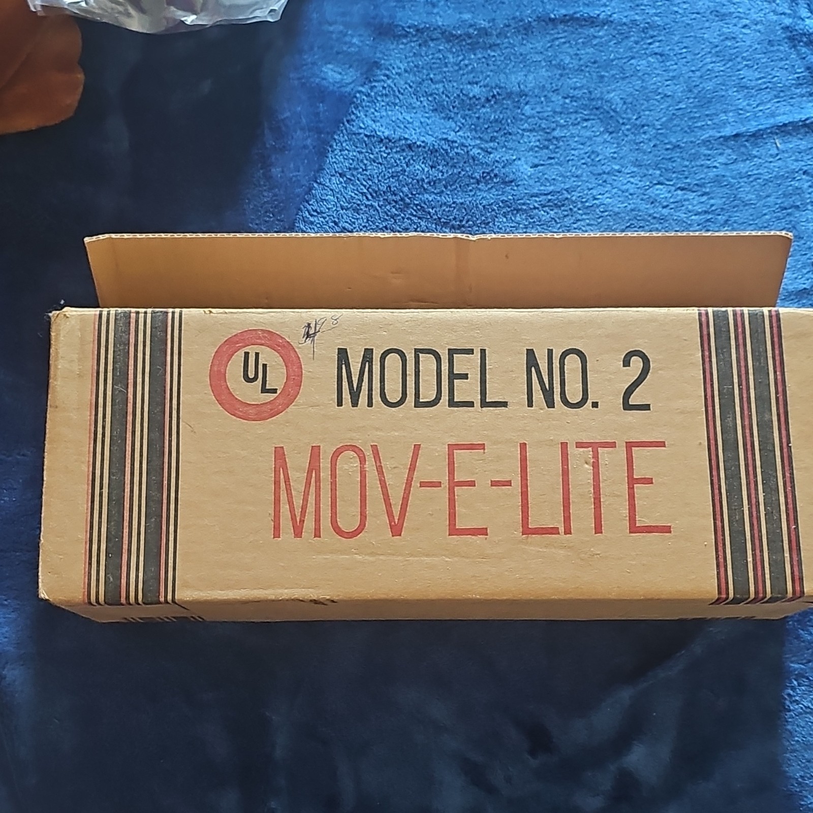 Acme-Lite Mov-E-Lite Model No. 2 Exposure Spindial Photo Lighting Unit Red