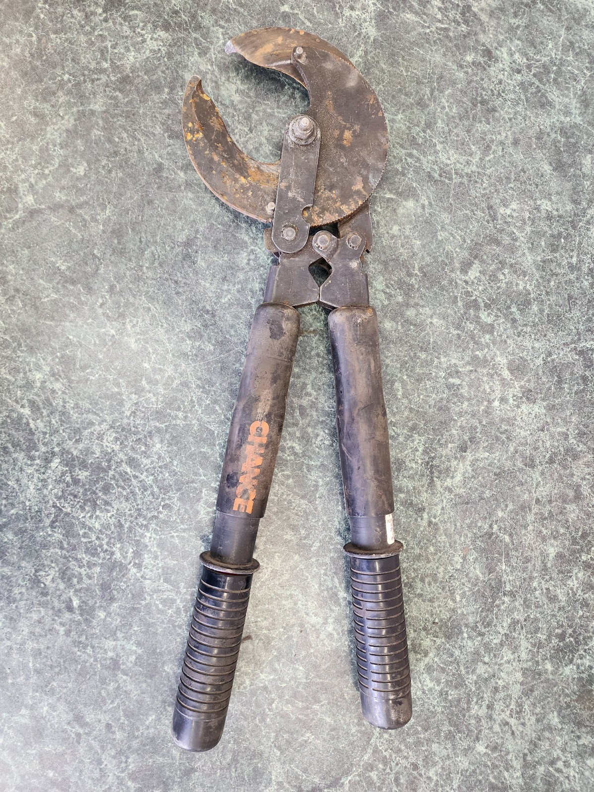 AB Chance / Burndy RCC556 Ratcheting Cable Cutter 20"