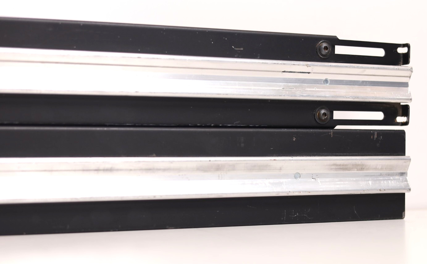 Middle Atlantic TRACK50 AXS Service Tracks 50 Inch w801
