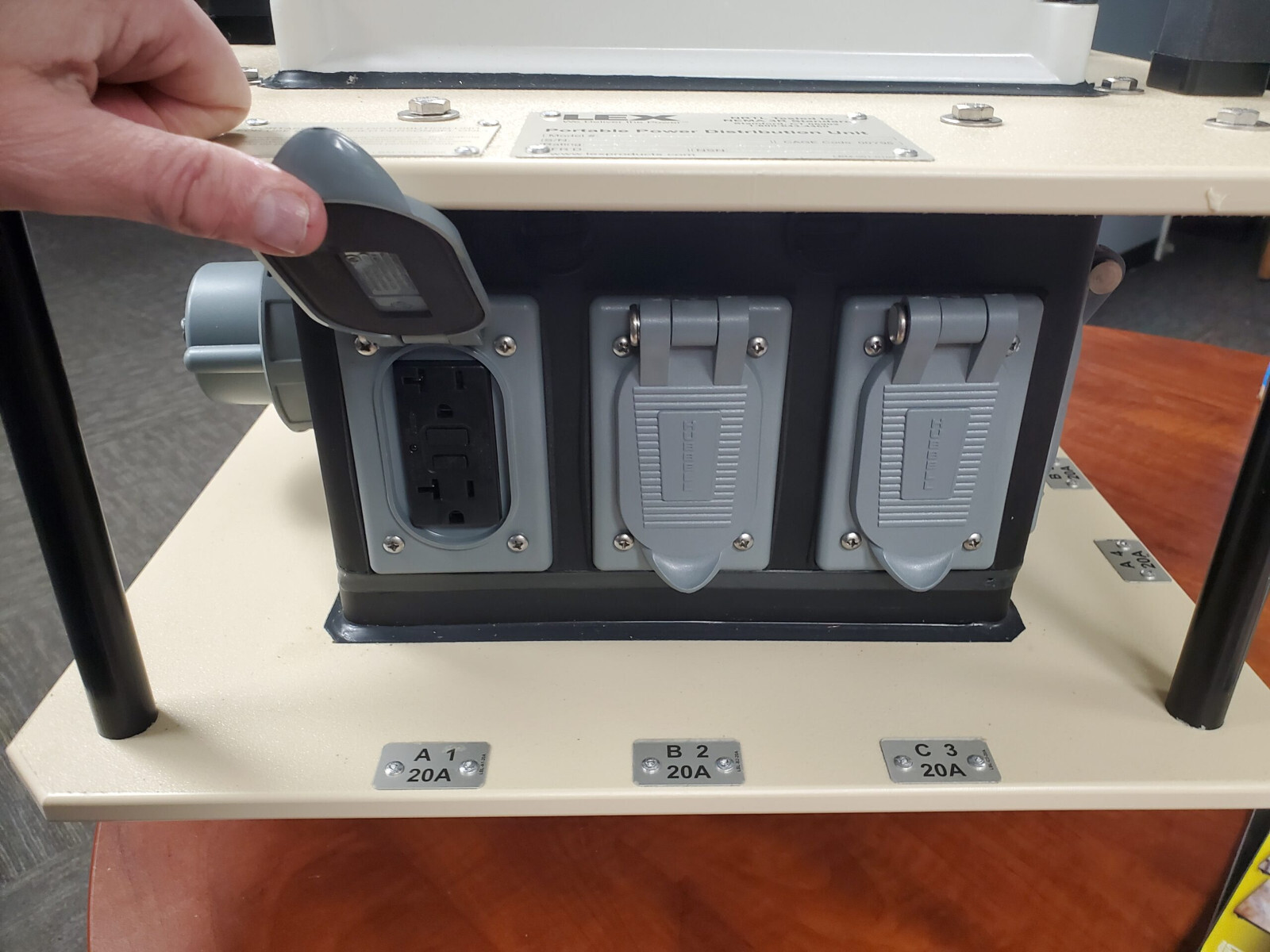 Lex IP65 Power Distro, 30 amp 3 phase in and 9 x 20 amp GFCI Duplex Edison out