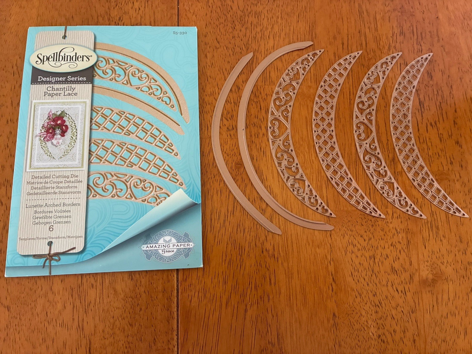 Spellbinders Designer Series -Lynette Arched Borders-Die Set-Item #  S5-330