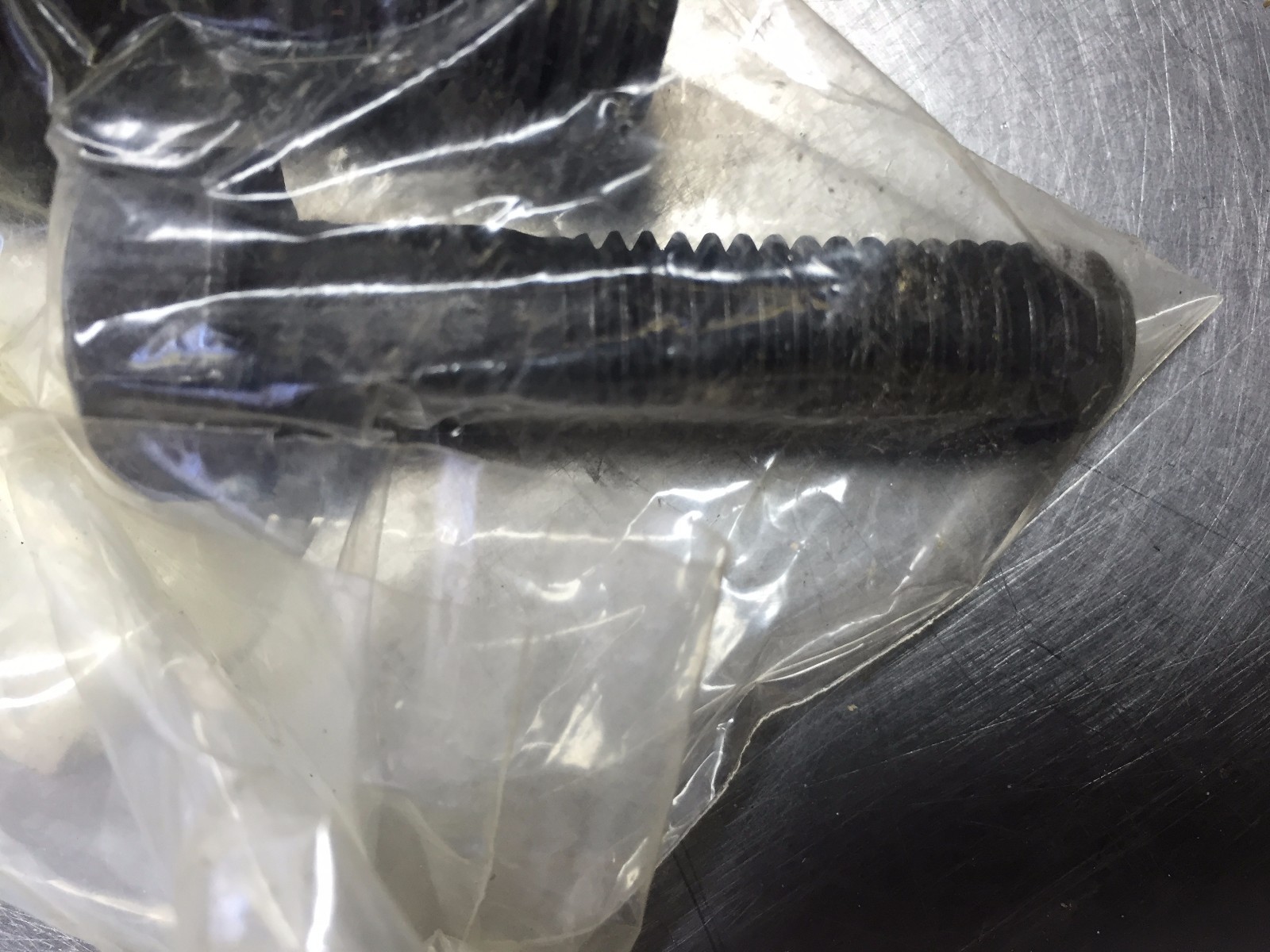 1A1460 CAT BOLT  HEX HEAD - 1/2-13X2 GD 8 Z Cap Screw  Caterpillar 1A-1460