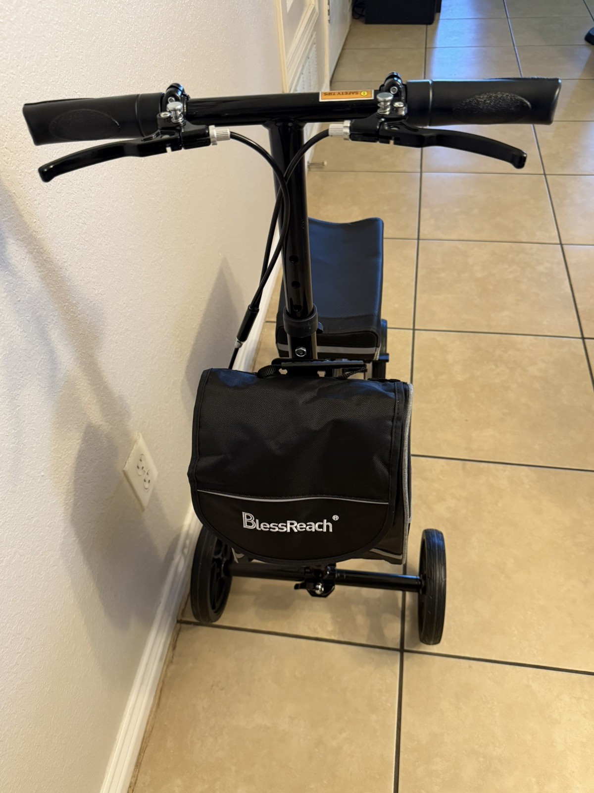 Blessreach Knee Walker Scooter. Model WB-2111. Excellent Condition - Open Box