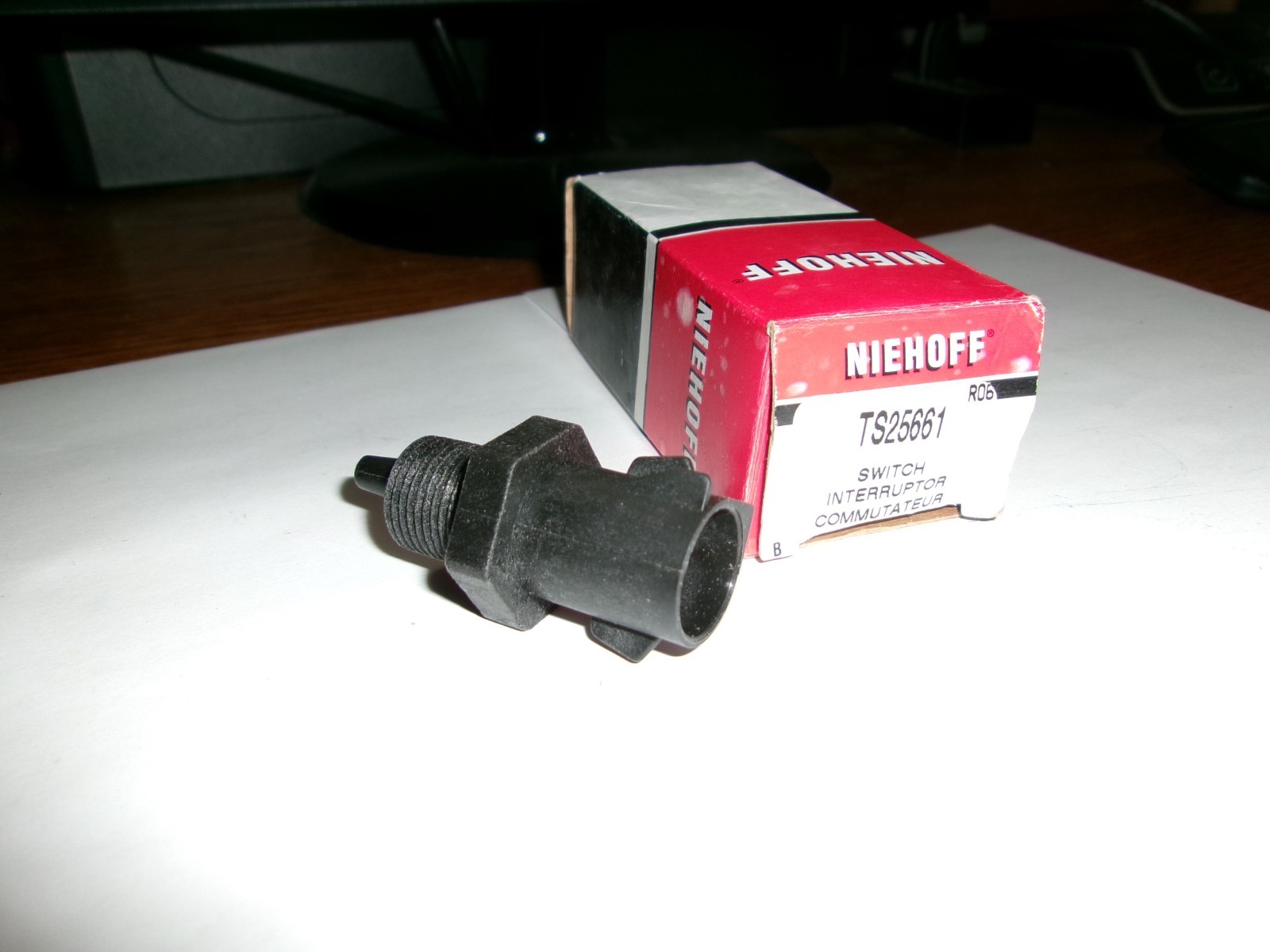 NEIHOFF TS25661 TEMPERATURE SENSOR~~MADE IN USA !!