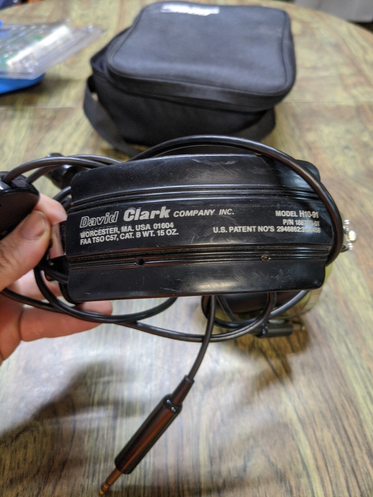David Clark Model H10-91 Aviation Headset SEE DESCRIPTION