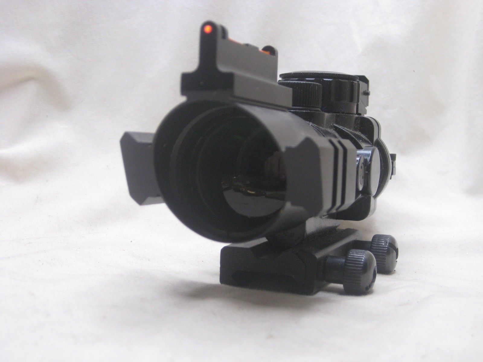 pre-owned sight scope fiber optic optical assist