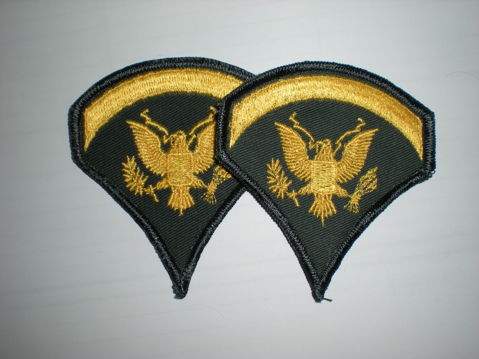 US ARMY SPEC 5 SPECIALIST 5 FULL SIZE MALE RANK VIETNAM ERA -1 PAIR