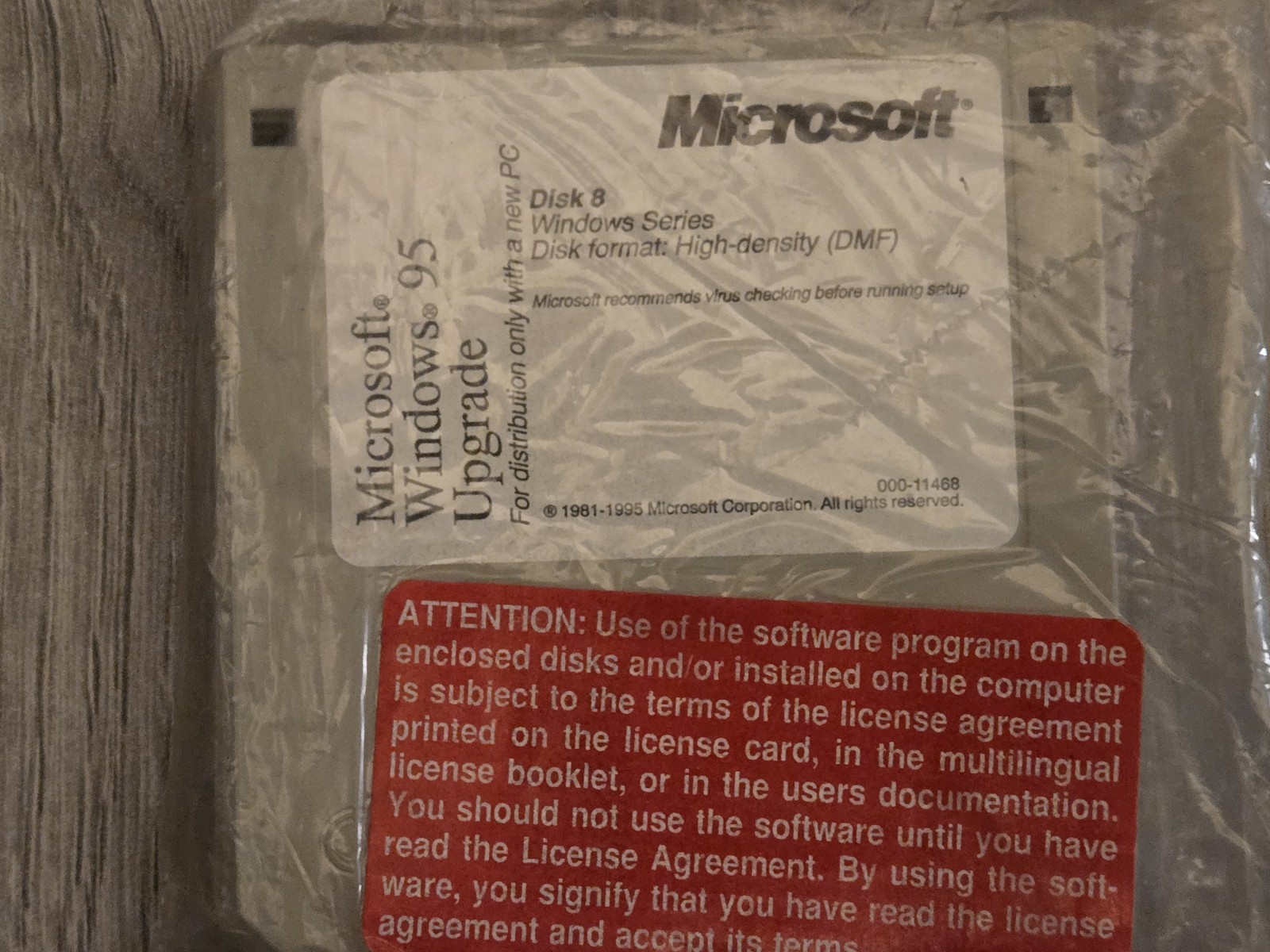 Microsoft Windows 95 Upgrade With 13 Floppy Disks New Sealed