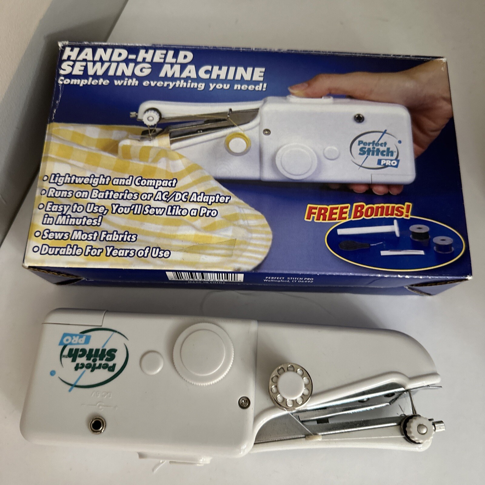 Portable Smart Mini Electric Tailor Stitch Hand-held Sewing Machine