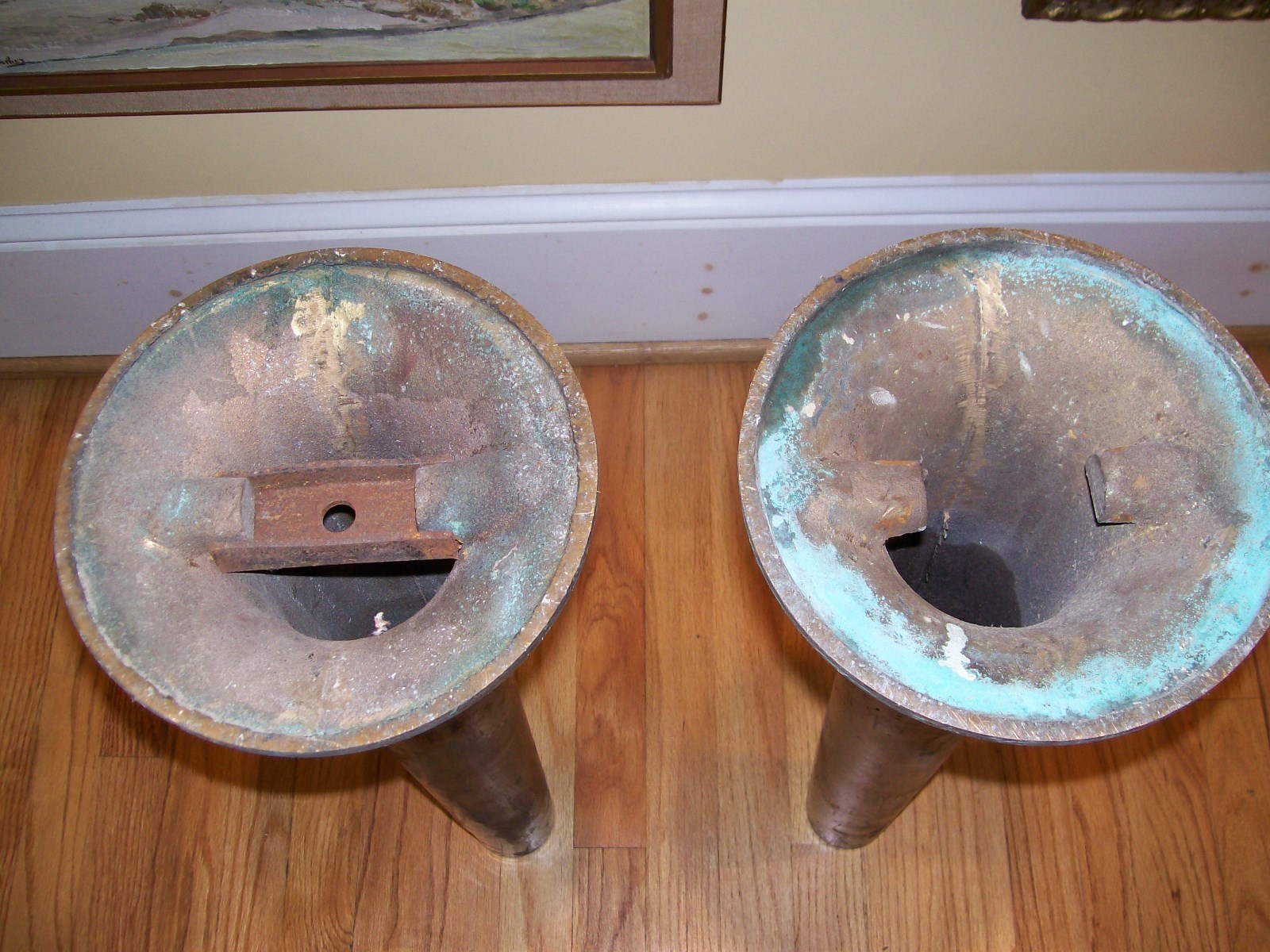 Vintage Classic Semi-Antique Rare Bar Stool Solid Brass Base L&B Products