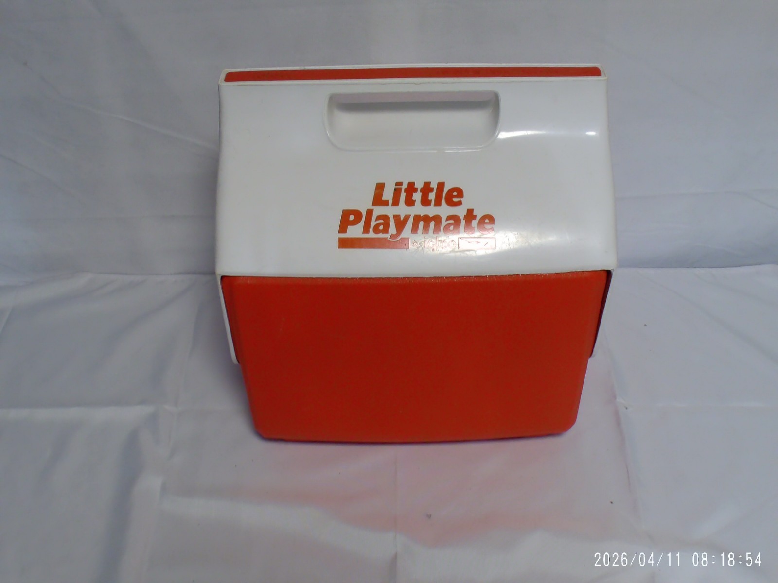 'Pre-Owned' Vtg. 1993 Red Igloo Little Playmate Cooler w Pushbutton Open