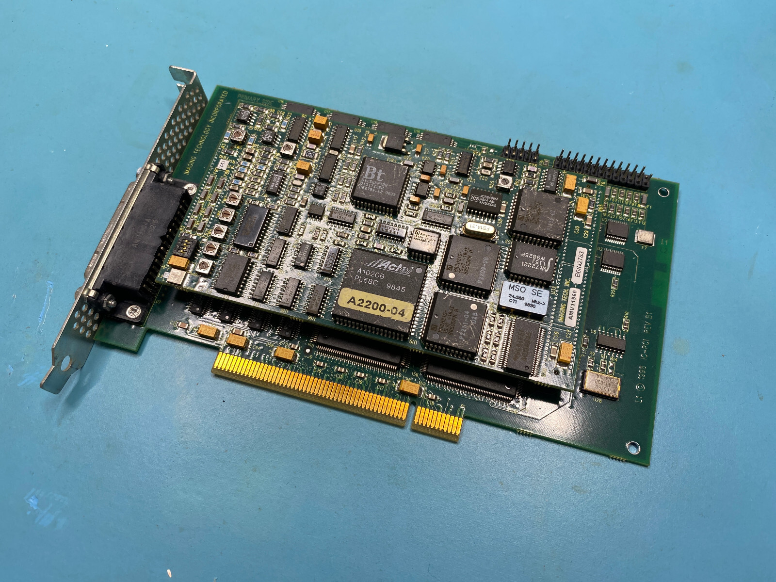Imaging Technology IC-PCI REV B1 frame grabber with AM-VS Module