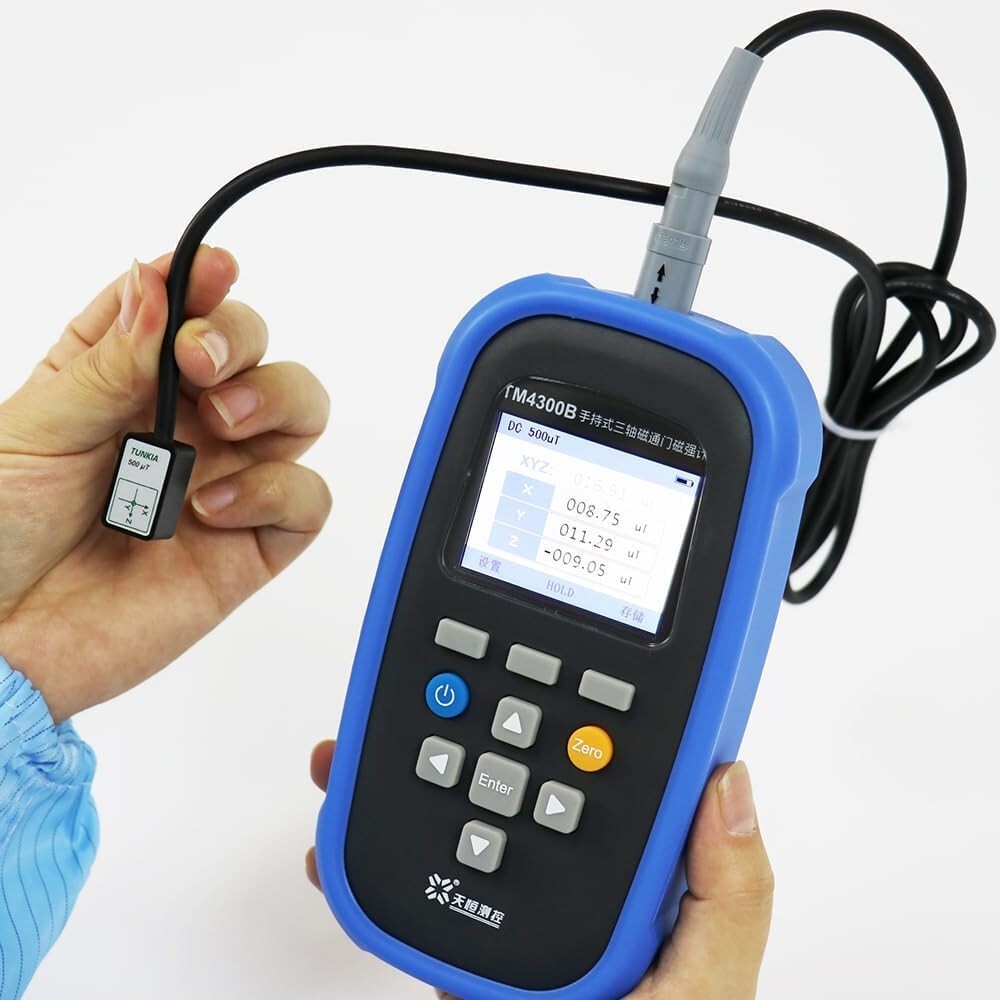 Three Axis Fluxgate Magnetometer with Class 1 Range 0 to 100μT Resolution 10nT