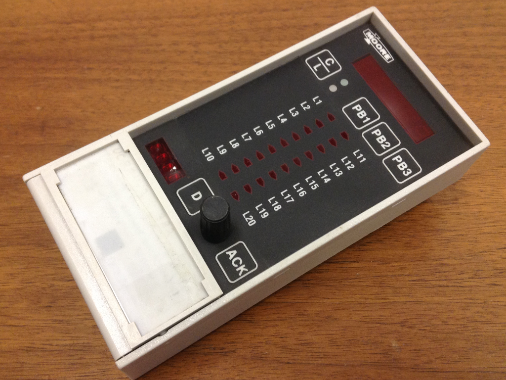 Siemens Moore - P/N: 15957-1-2 - Interface Panel Controller