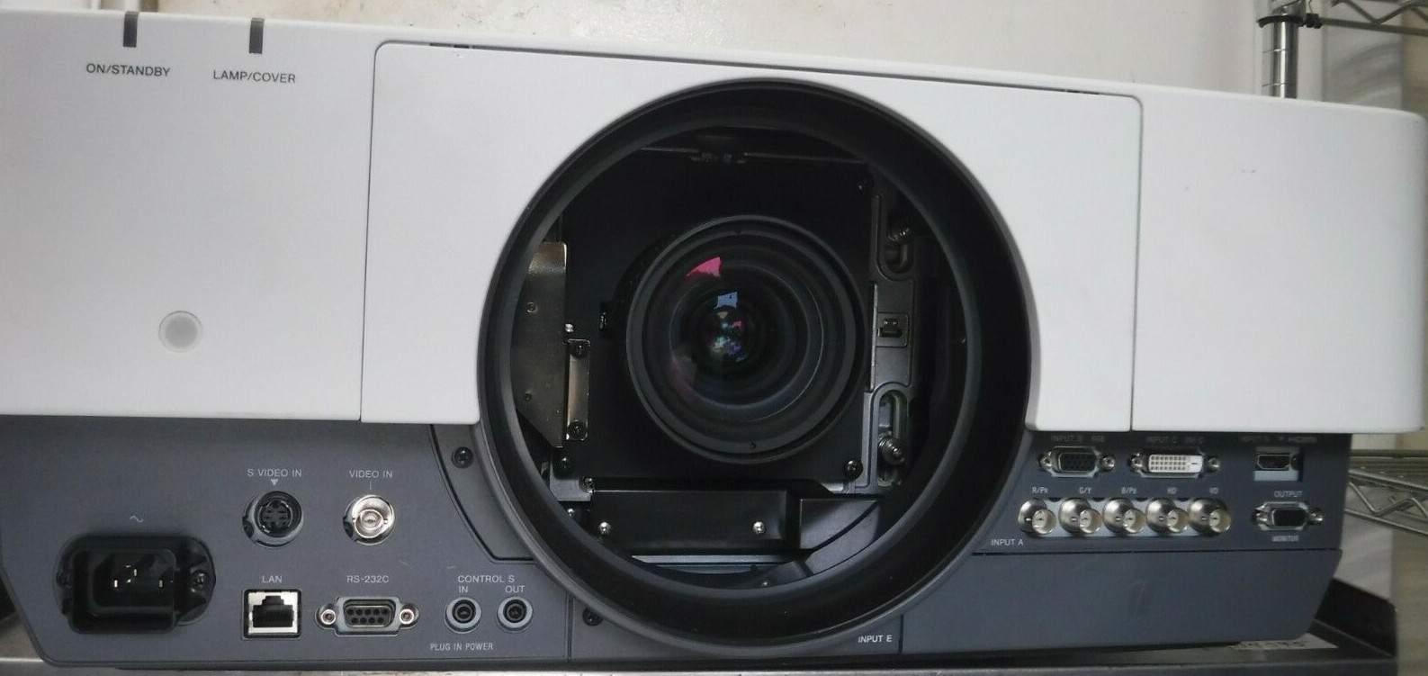 SONY VPL-FH500 LCD HD WUXGA 1080P PROJECTOR VPL-FH500 VPLL-ZM32 lens short throw