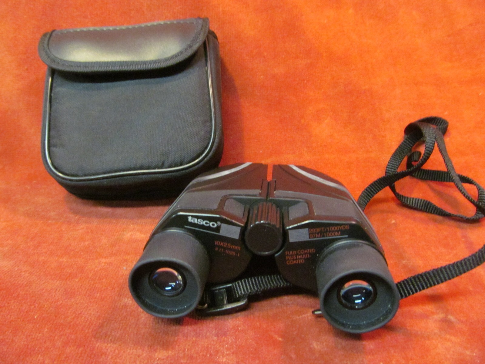 TASCO 10x25  BINOCULARS WITH CASE 11-1025-1