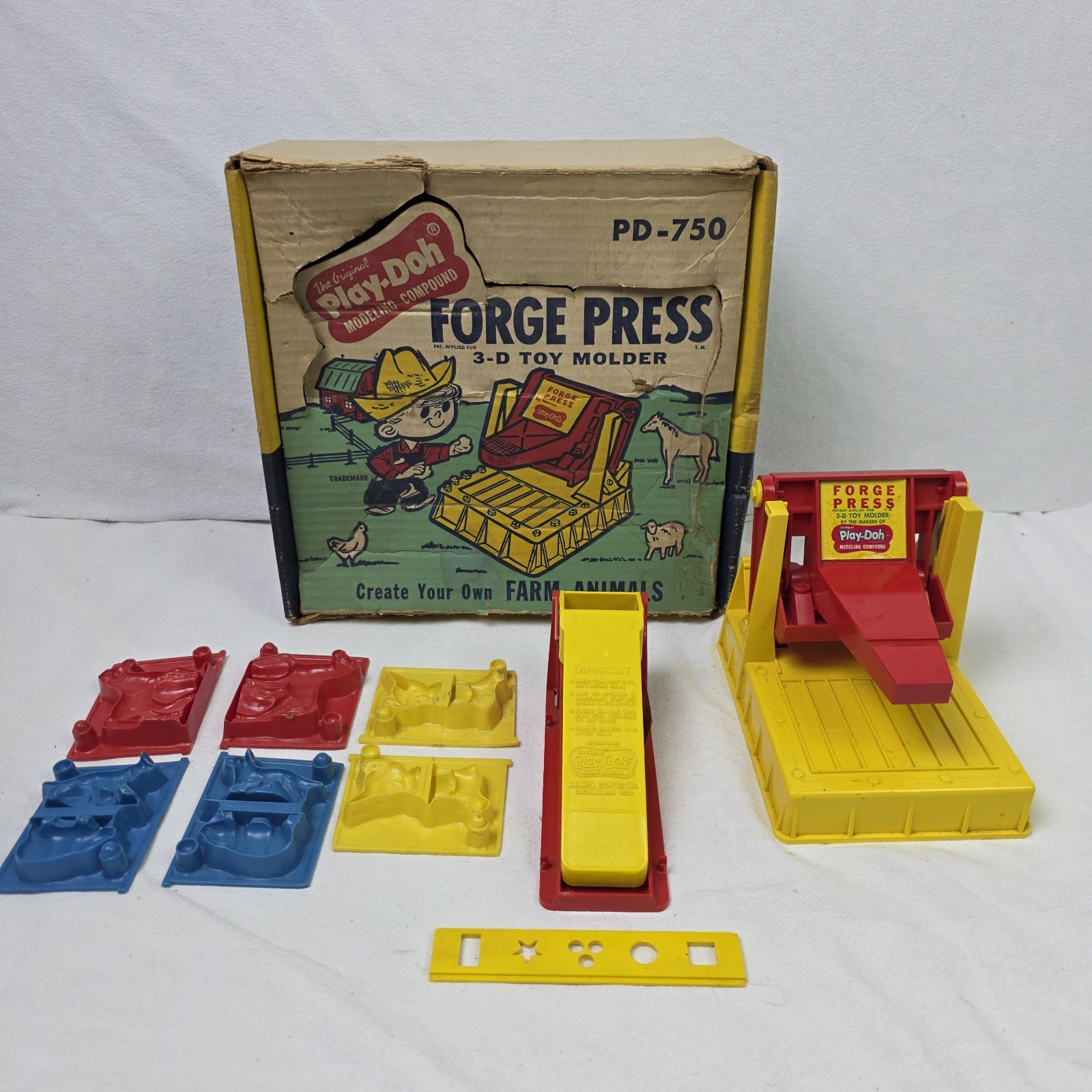 Vintage 1962 Play-Doh Forge Press Playset w/ Farm Animals & Family w/Damaged Box