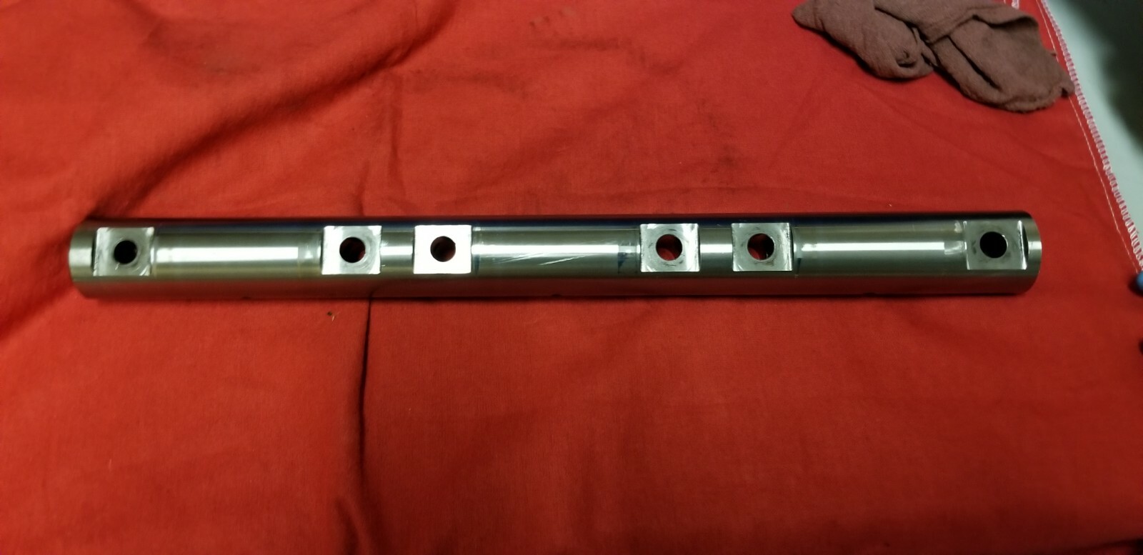 CUMMINS  ISX Cam Shaft  Rocker Shaft # 3679418