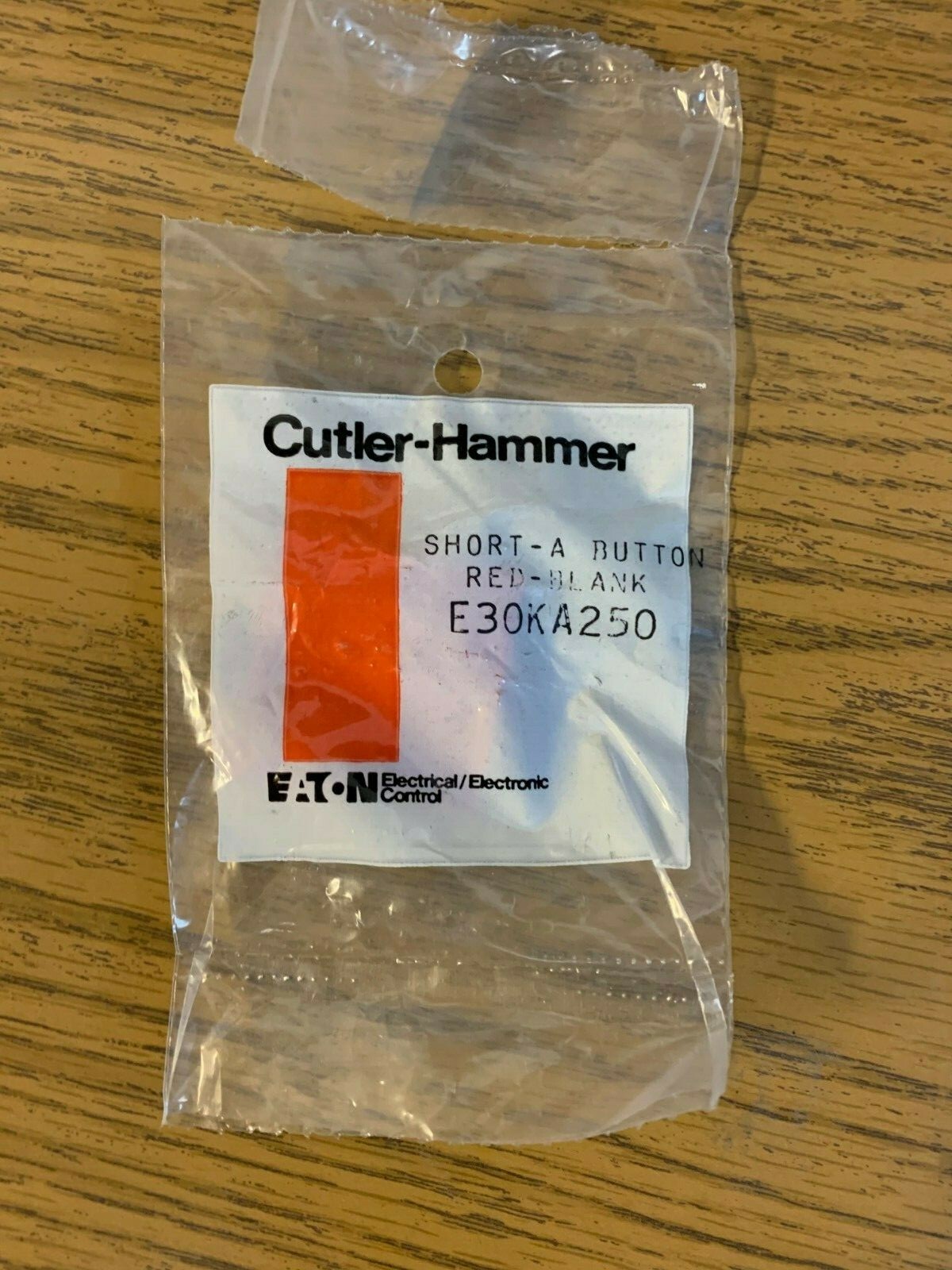 E30KA250 Cutler Hammer Short A Button Red use with E30AA NIB