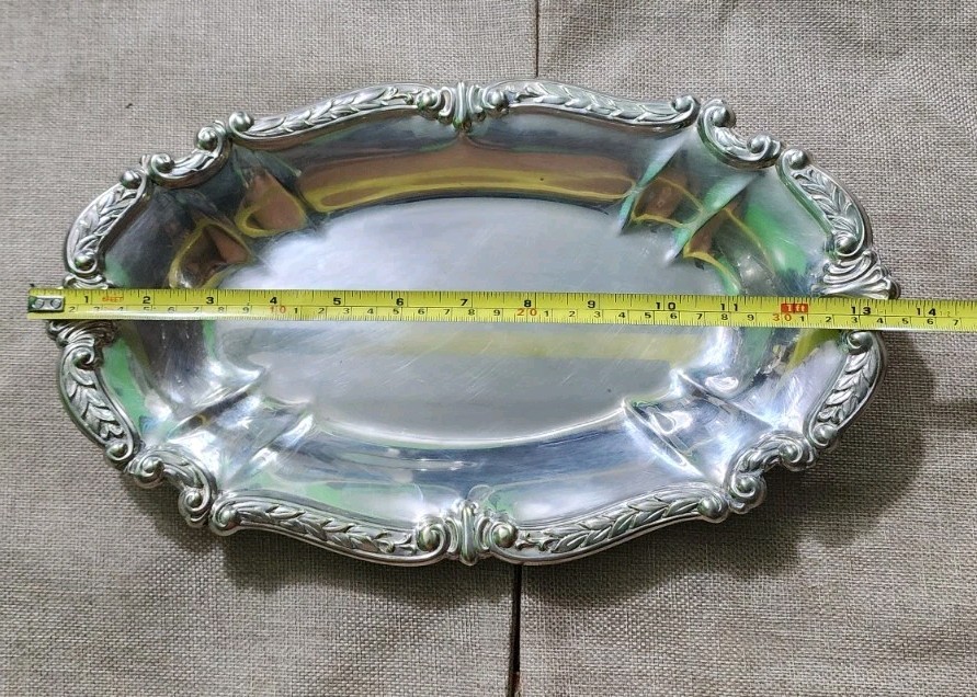 SHERIDAN TAUNTON SILVER BAROQUE SILVERPLATED "13.5"×"8.25" BREAD TRAY 🥐