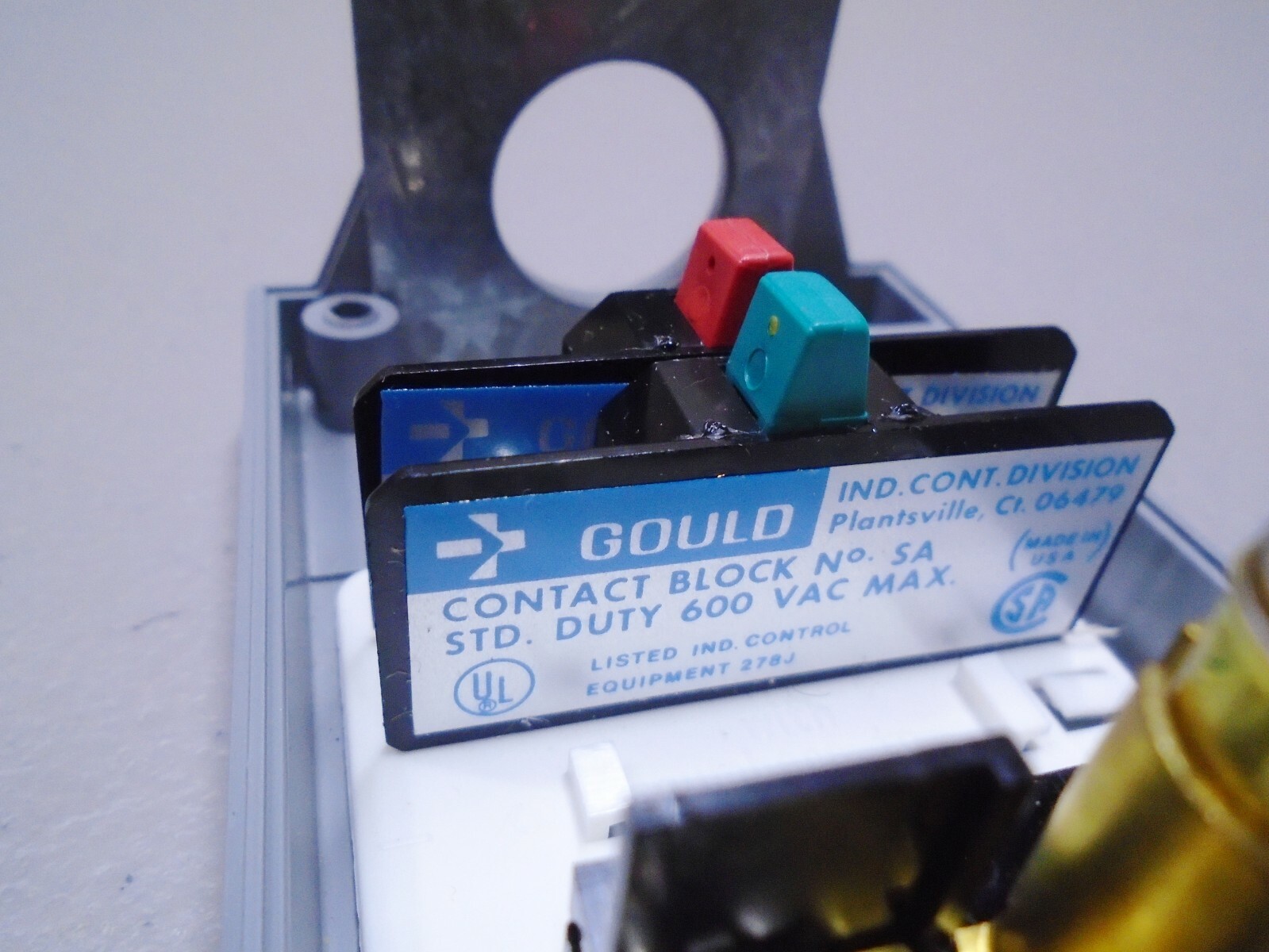 NEW Gould 2A048 Operator Stop Switch Selector H12K27S with Indicating Light