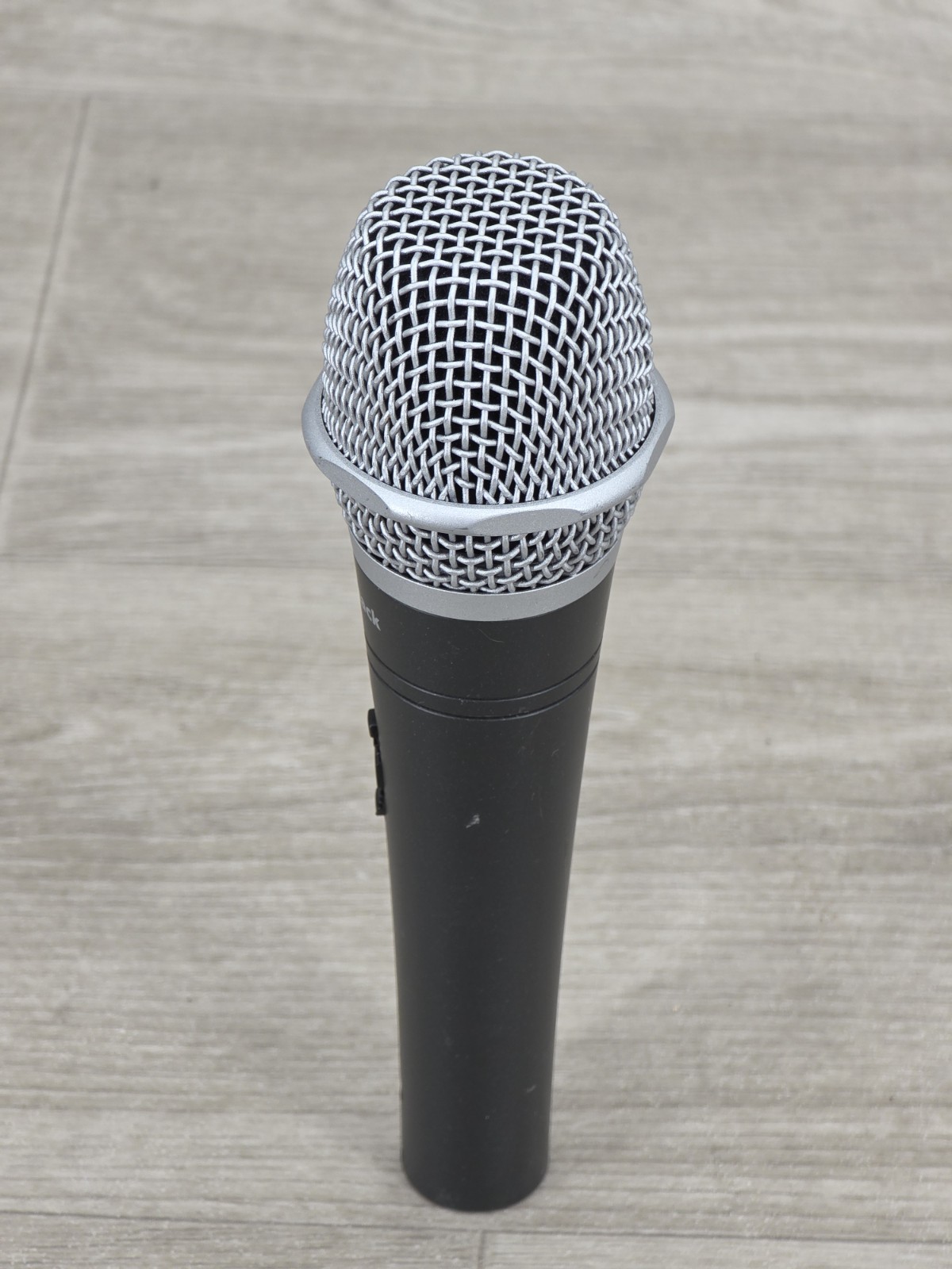 VTG 1990s Radio Shack Model 33-128 Vocal Super Cardloid Microphone (No Cable)