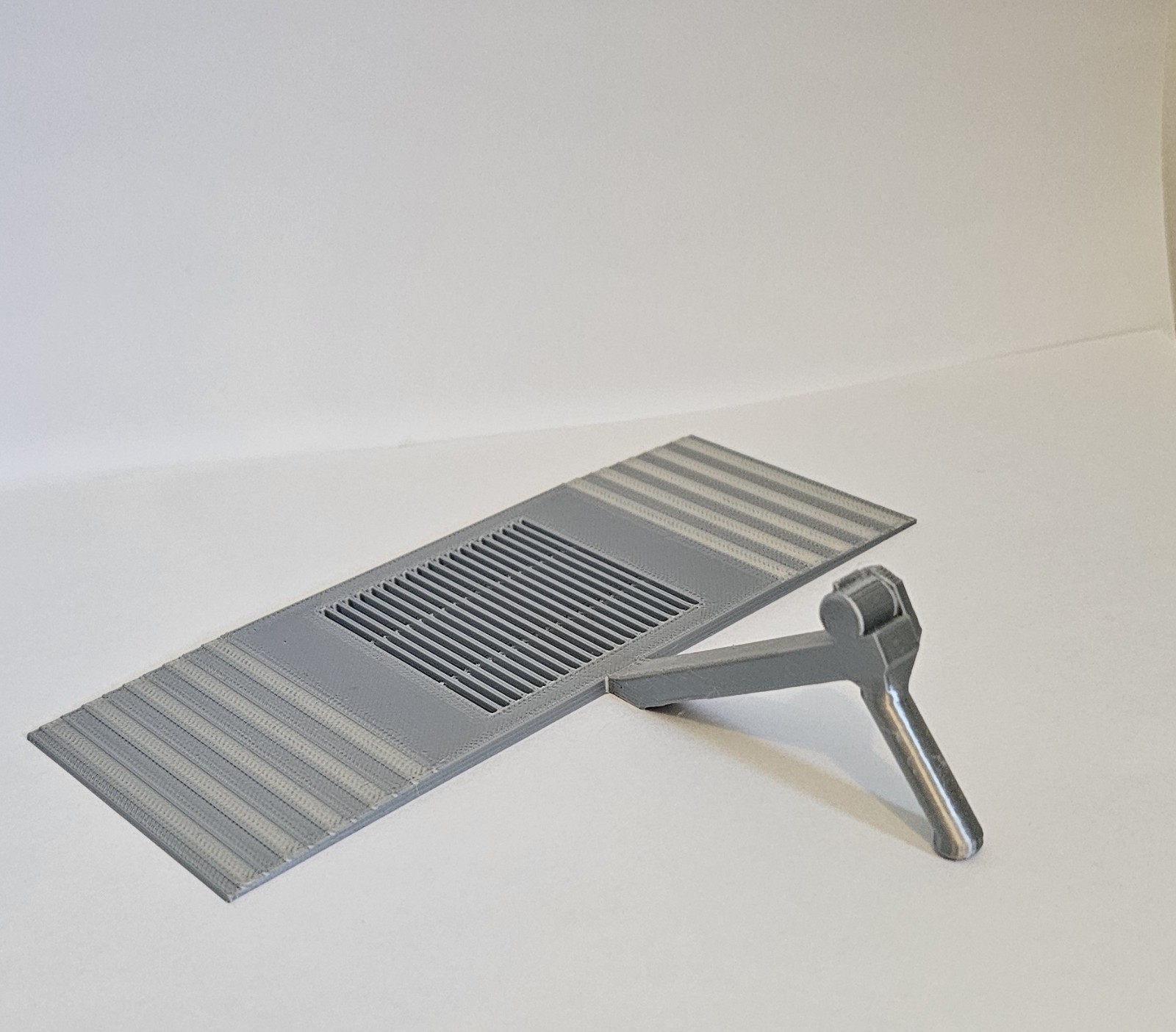 1 64 Scale 3d Printed Grain Pit With Grain Leg Silver