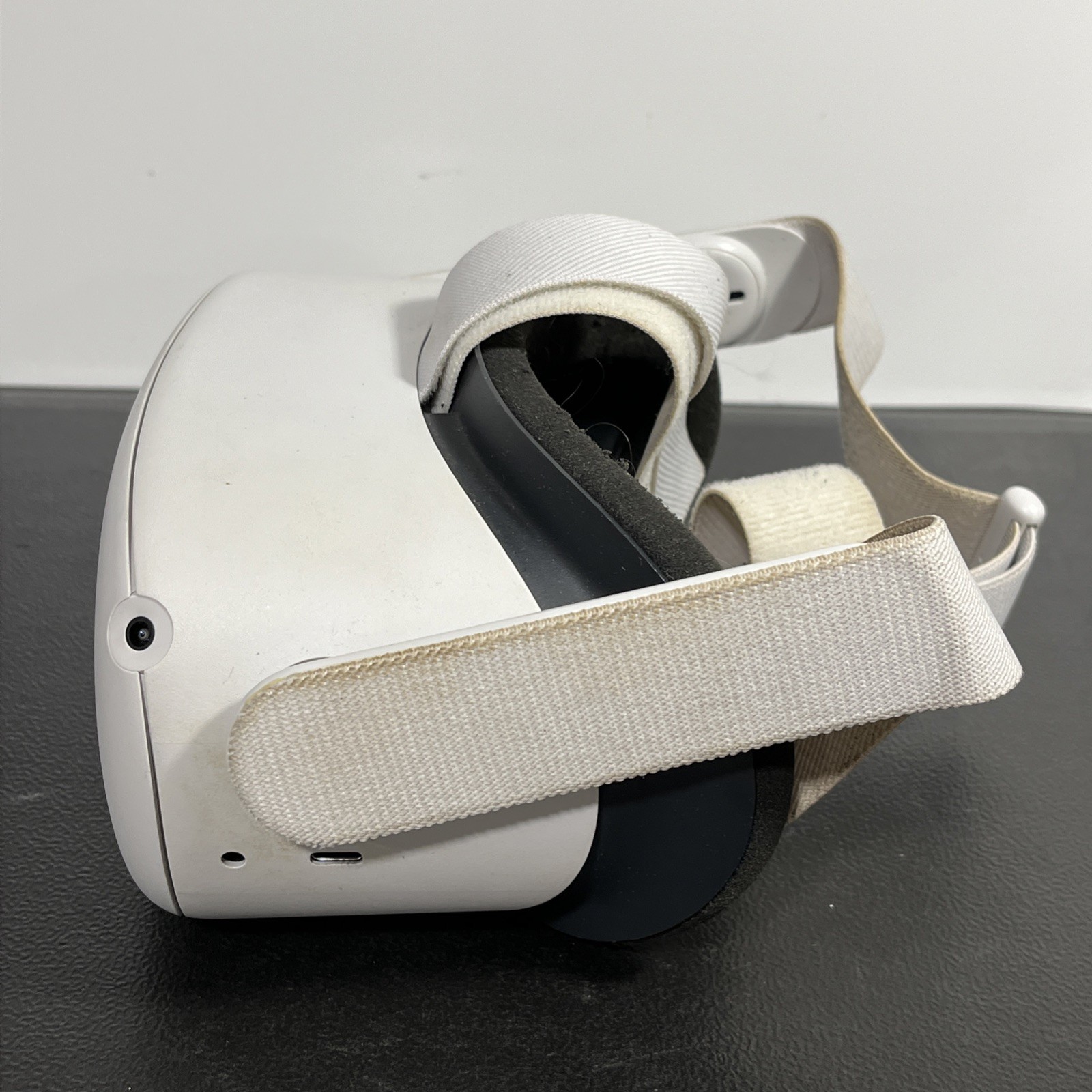 Meta Quest 2 Advanced All-In-One VR Headset UNTESTED AS IS