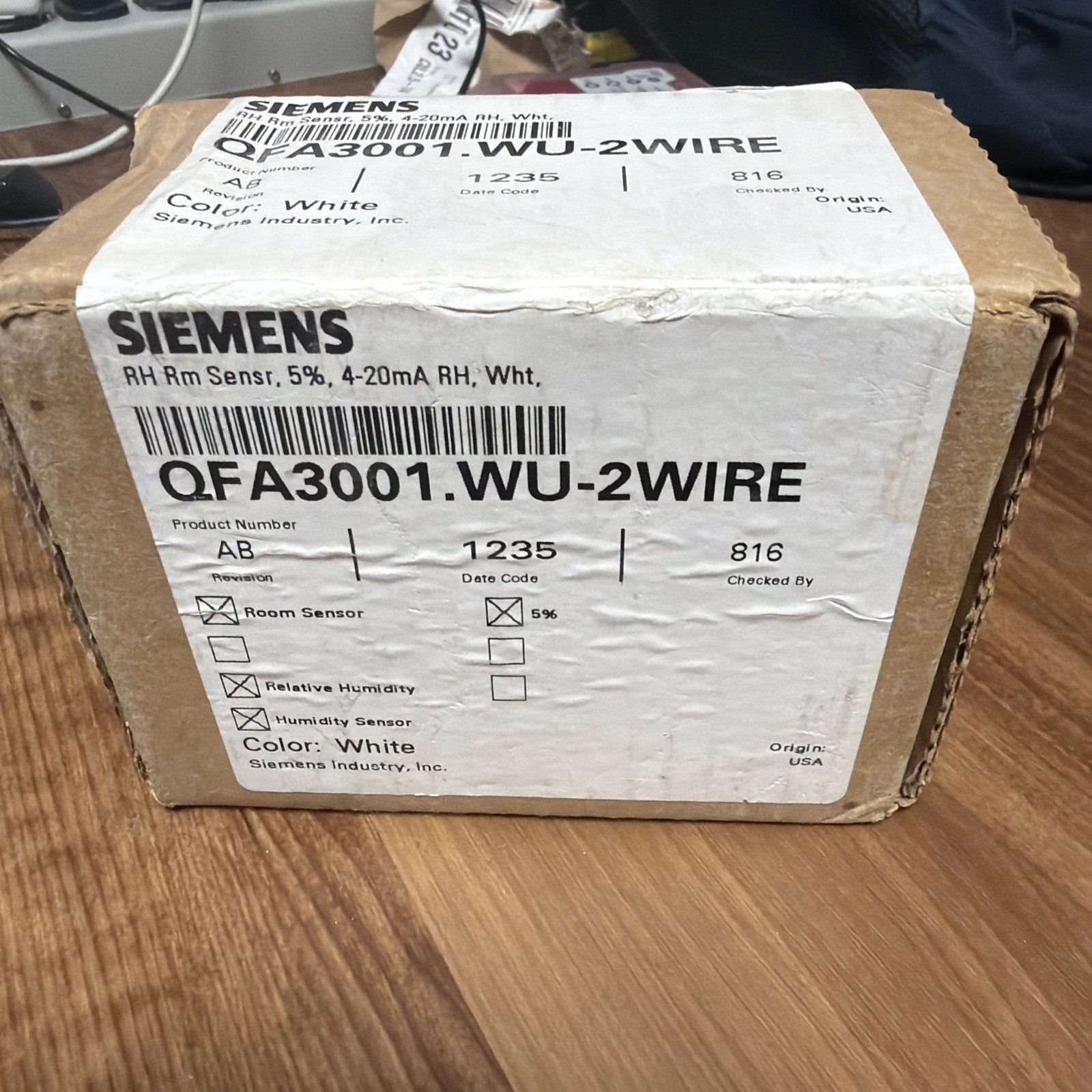 Siemens QFA3001.WU Humidity Room Sensor 2% - New