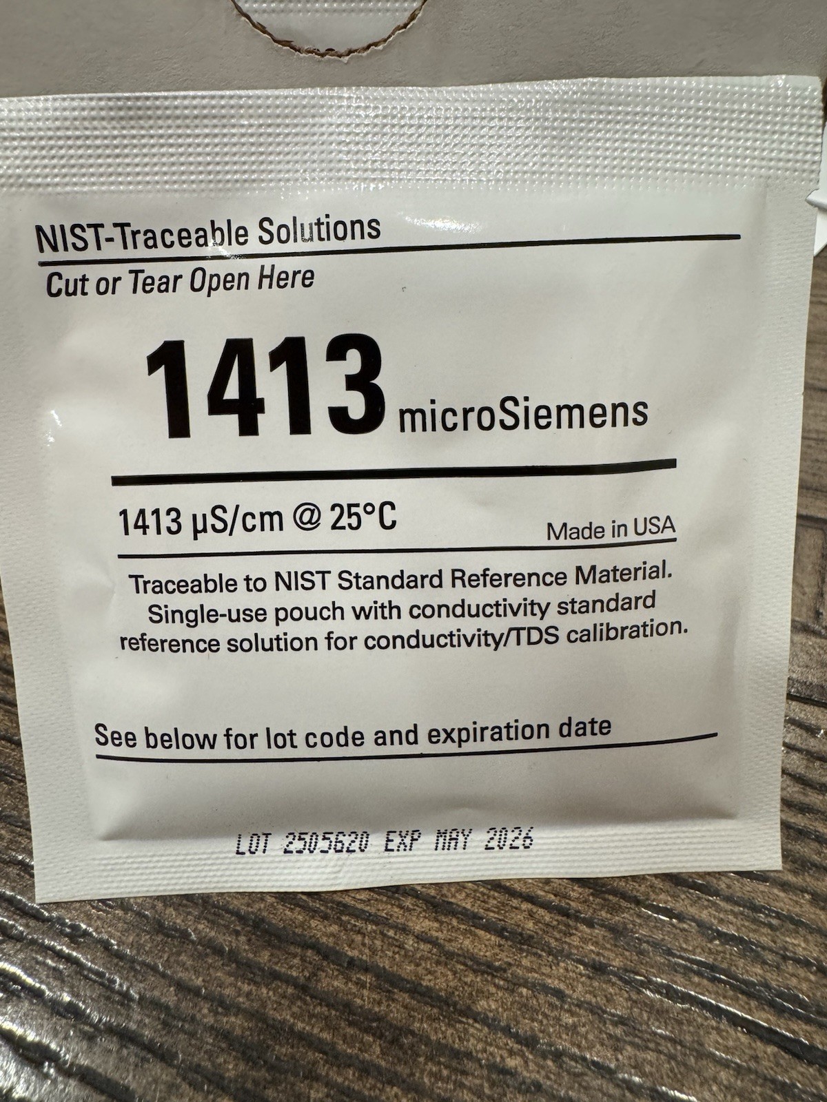 Oakton 35653-11 Cal Solution, Ec, 1413 Us/Cm, 20 Ml, Pk20