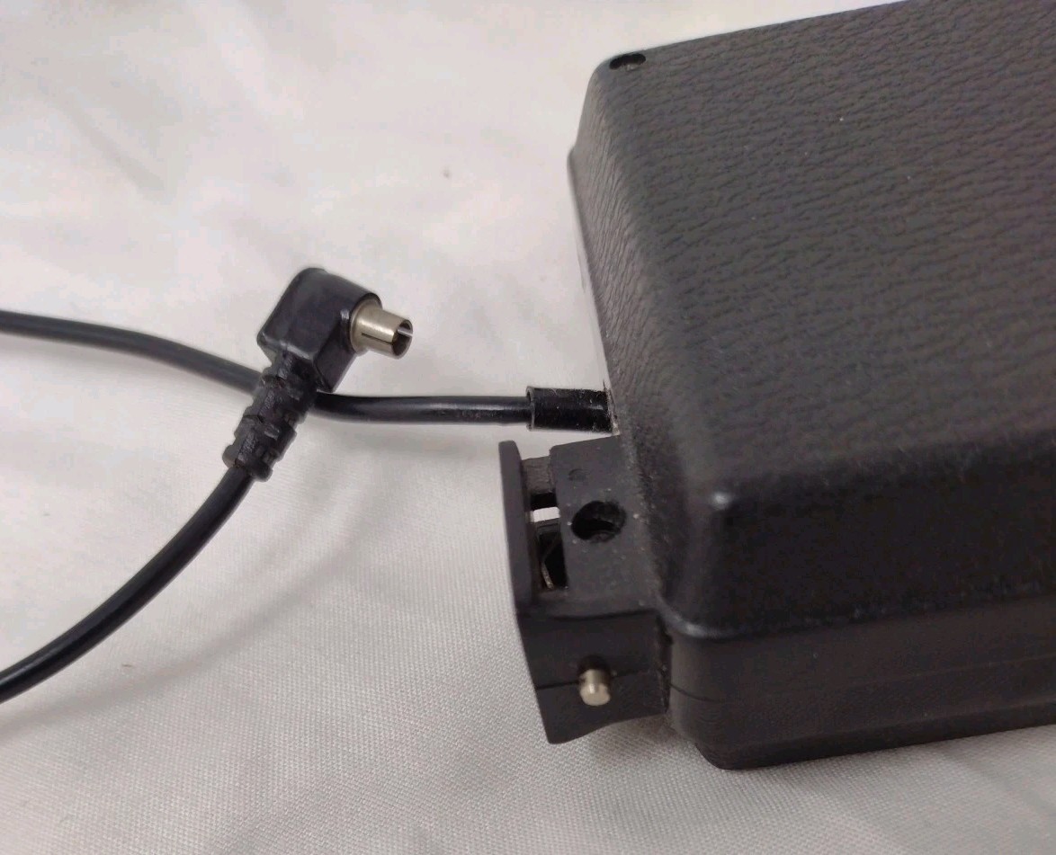 Vivitar 91 Electronic Flash with Manual Untested