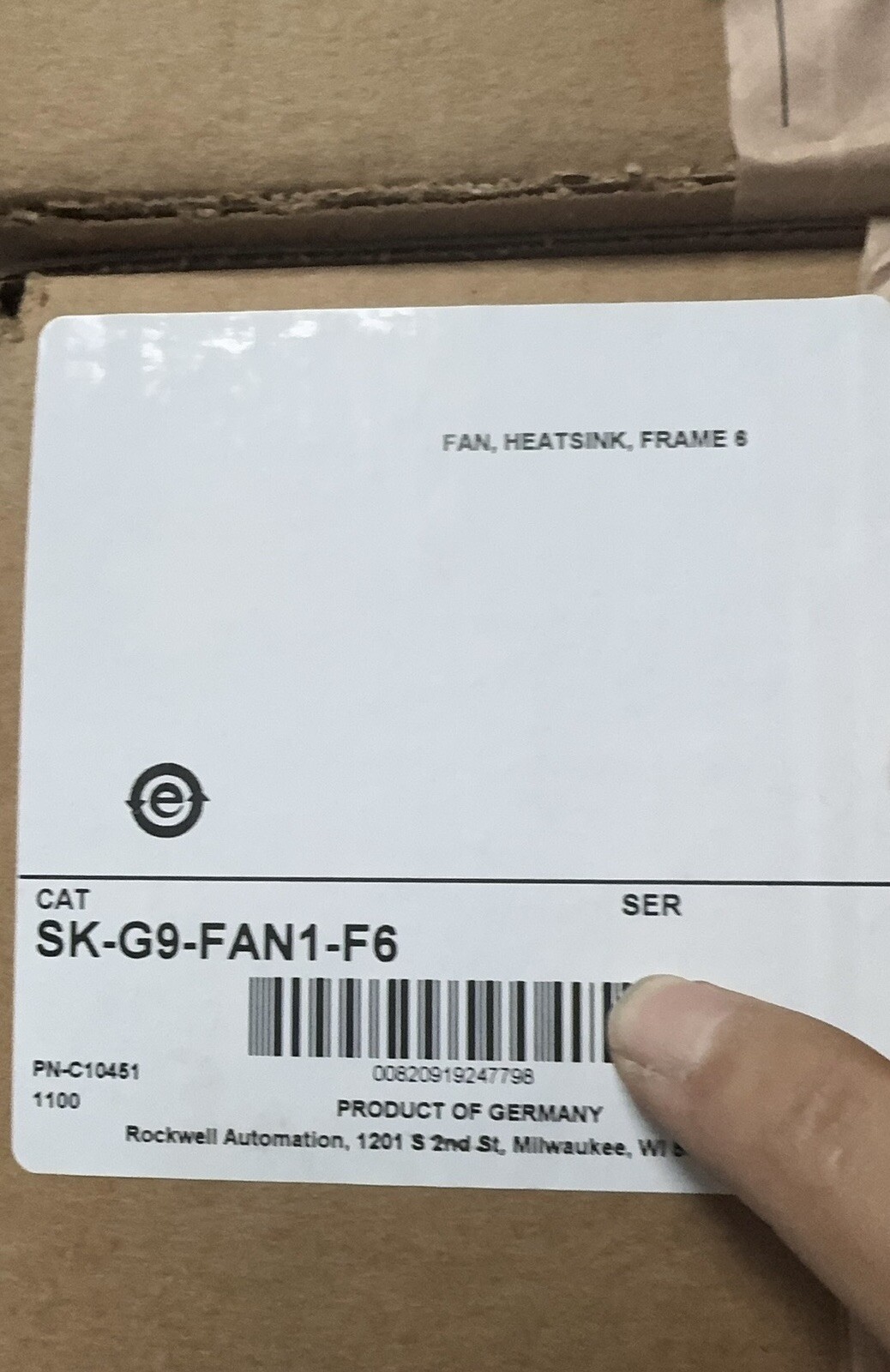 1 PCs New SK-G9-FAN1-F6 free shipping/j