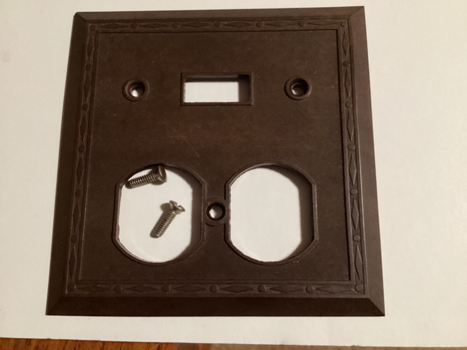 Vtg Leviton Dots & Diamonds Fine Rib Art Deco Brown Light Switch Outlet Cover