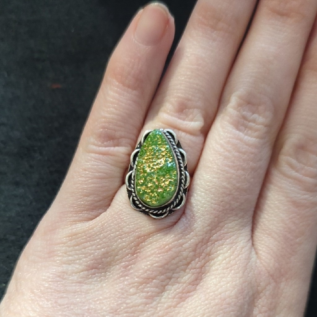 Silver Plated Green Agate Druzy Gemstone Teardrop Statement Ring - Size 6.75