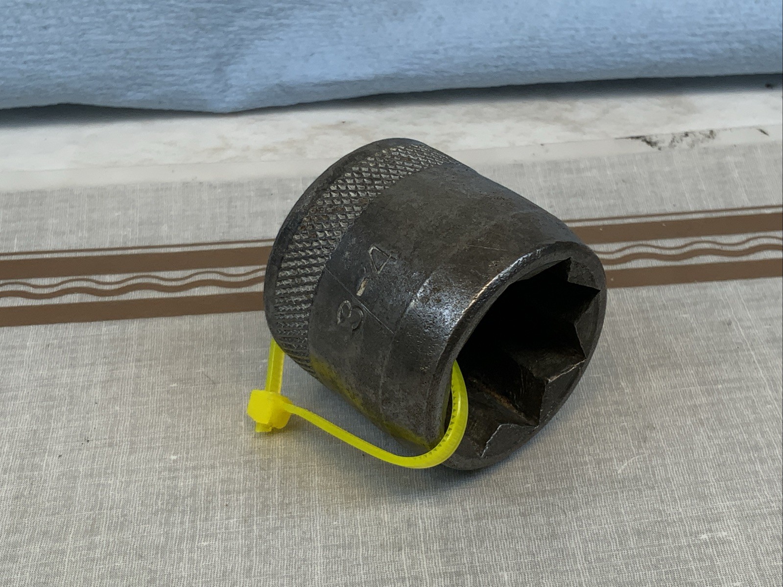 Unbranded 1/2 Drive  3/4in.  8-point SAE Socket - Yellow